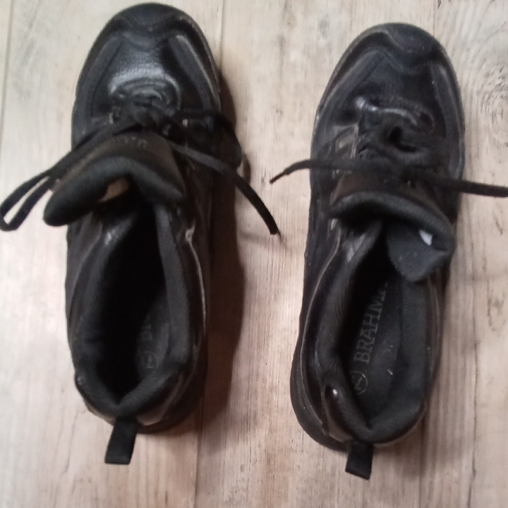 Brahma Black Work Sneakers, Unisex Size 7.5, Non-slip, Oil Resistant, Work Shoes